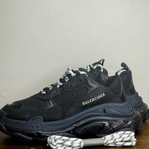 Authentic Balenciaga Sneakers Men Size 8.5 (Triple S Bold Balenciaga Sneaker)